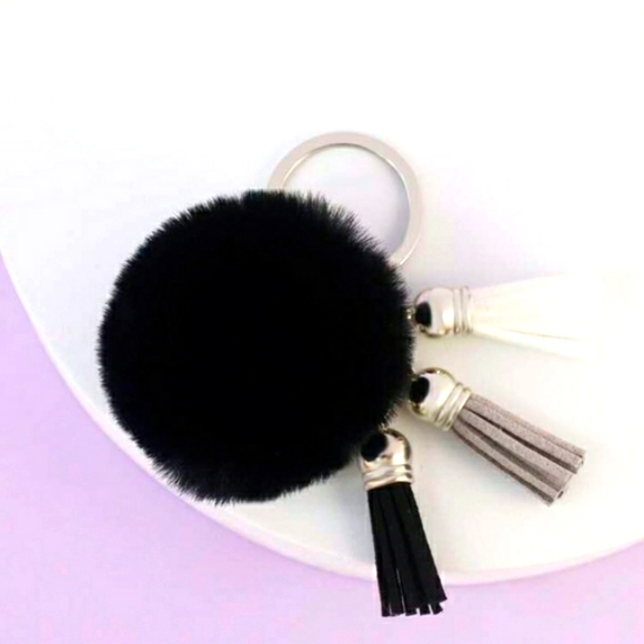 NWT KEYCHAIN with charms - Picture 3 of 7